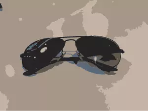 ClipArt vettoriale fotorealistica degli occhiali di moda